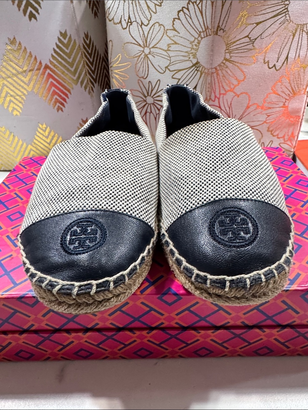 Tory Burch Canvas Leather Cap Toe Espadrille Flats Navy Cream Womens 8.5
